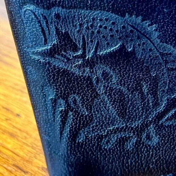Trifold Genuine Leather Wallet with Embossed Bass Fish Print Black Small 4”x3” - Picture 6 of 8